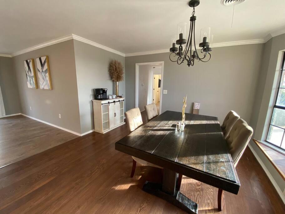 Large Modern Family Home! Soncy エクステリア 写真